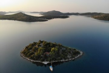 Insel Farfarikulac, foto 1