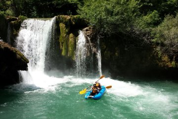 Kayaking auf dem Fluss Mreznica, foto 7